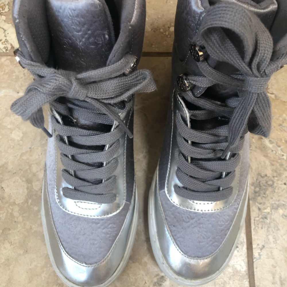 Guess high Top shoes